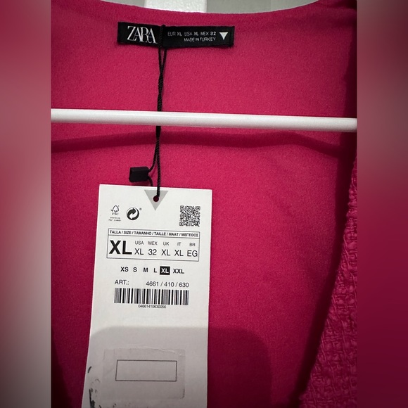 Zara cropped tweed pink blazer. Size XL, fits like a large. Brand new with tags - Picture 4 of 4